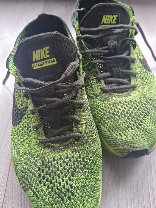 Adidasi Nike Flyknit Racer