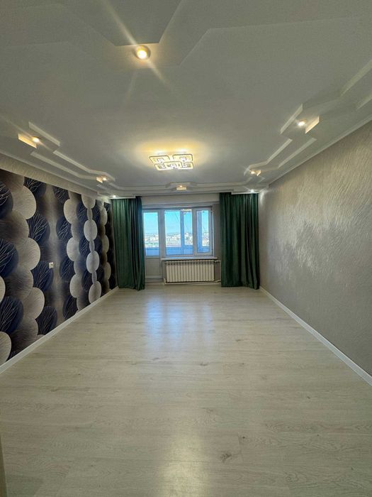 Продам квартиру Абая 135