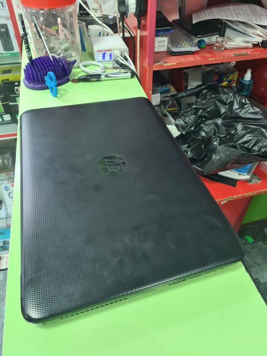 HP ноутбуки сотилади
