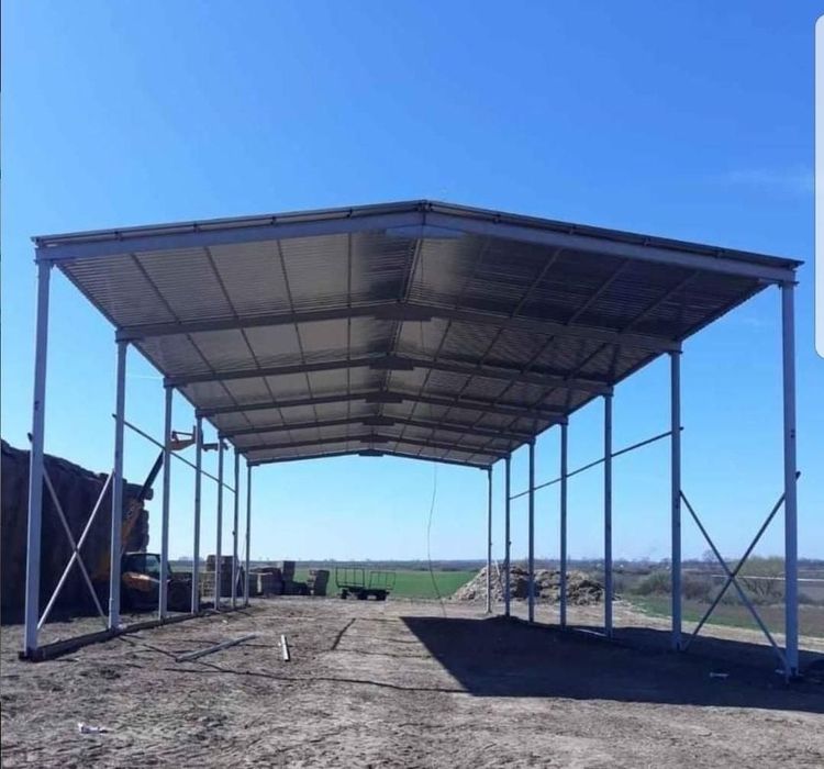 Vindem  hale  metalicie  10 deschidere 15 lungime  4 la strasna