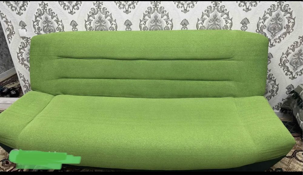 Продается диван с креслами