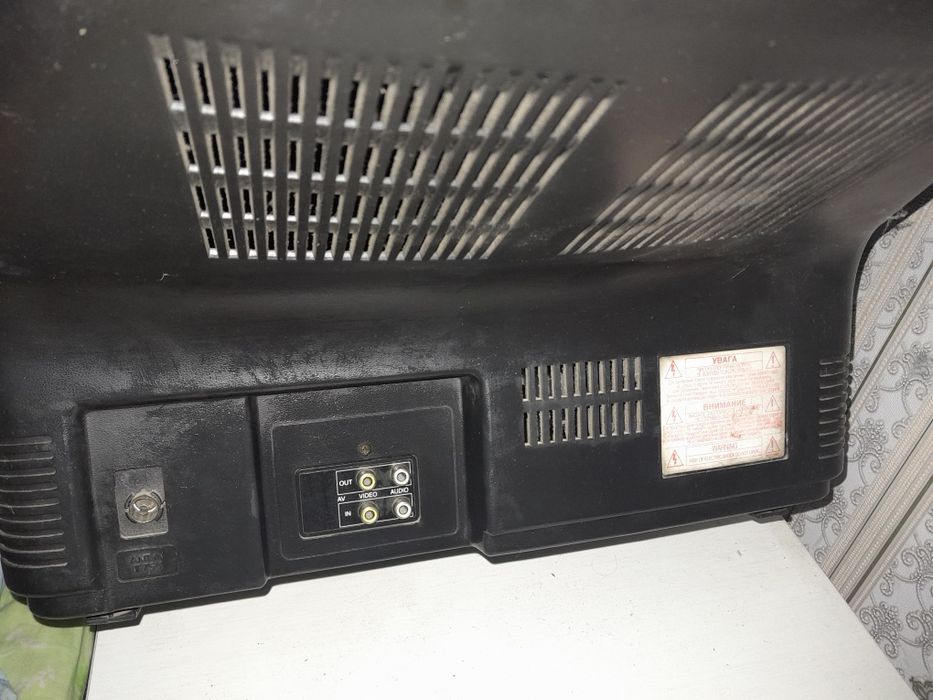 Продам телевизор