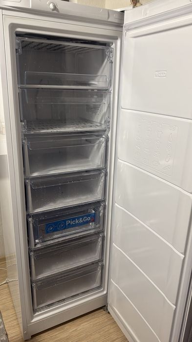Морозильник Indesit