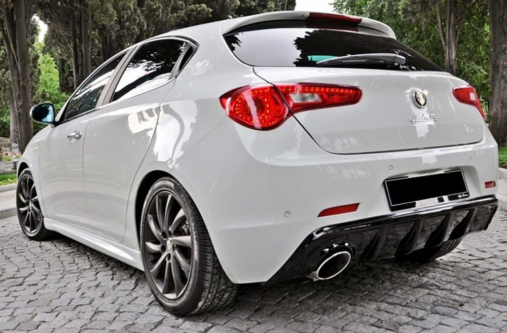 Дифузьор за алфа ромео жулиета / добавка за задна броня / alfa romeo giulietta diffuser