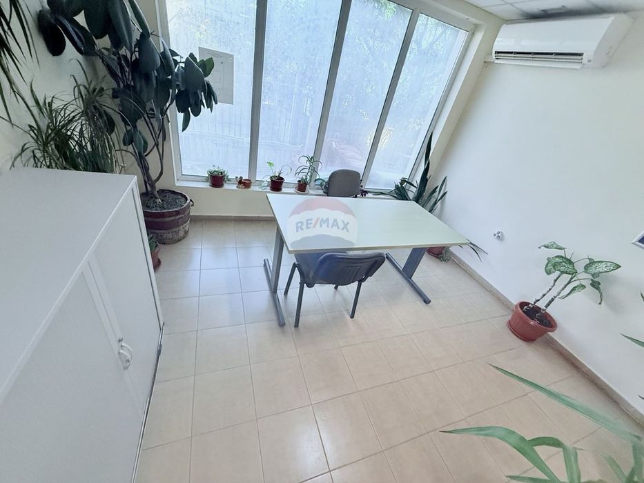 Търговско помещение на удобна локация за продажба , кв.Виница гр.Варн