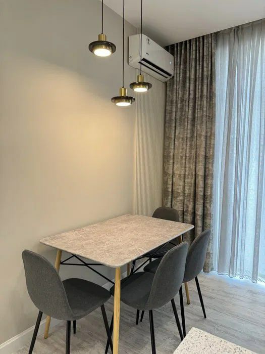 Аренда метро Космонавтов, ЦУМ, метро Ойбек 2х комнатная  IDM