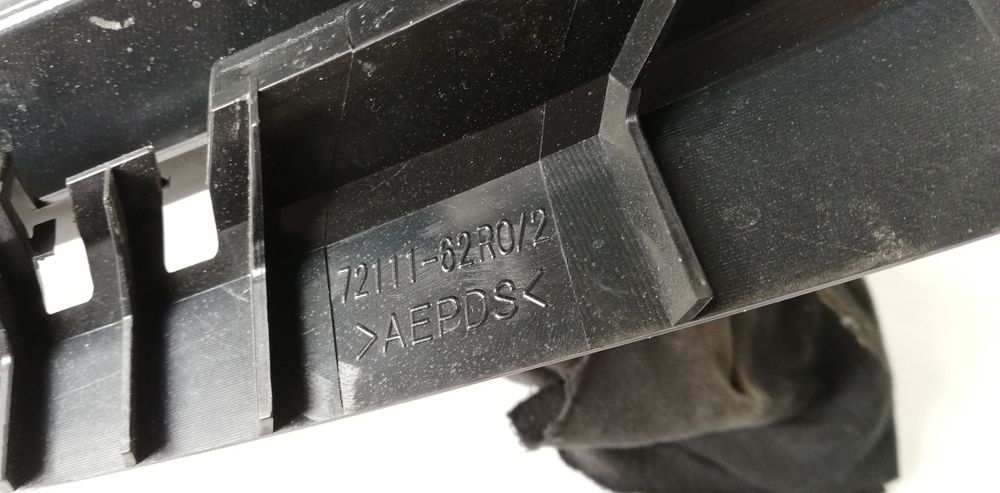 Маска/решетка Suzuki Ignis 3 2016- 3 броя