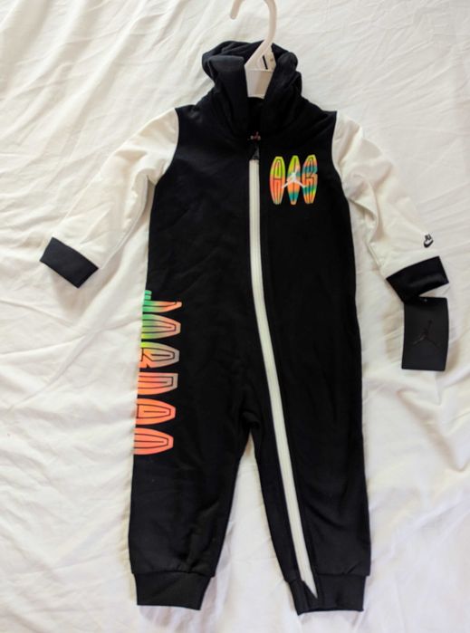 Nike Jordan Bodysuit бебешко боди за 12 месеца от Сащ