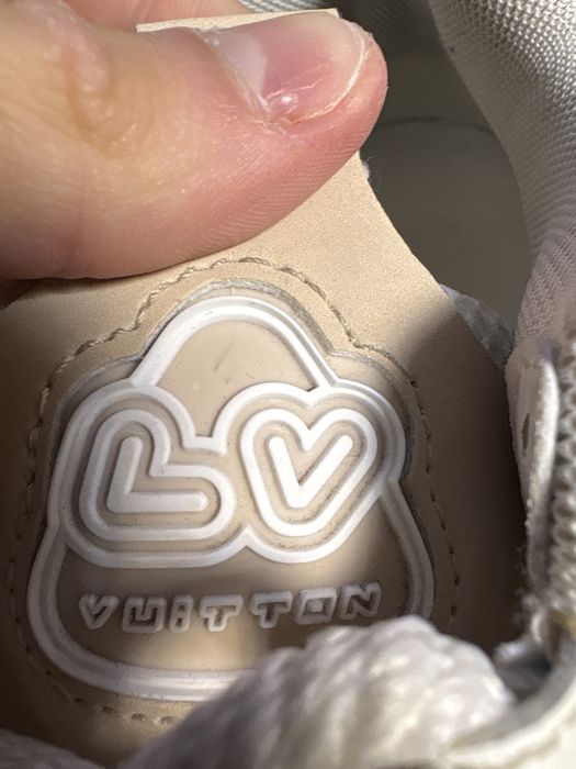 vand adidasi LV SKATE,marimea 43