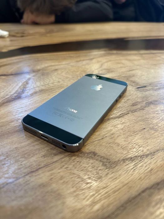 Айфон 5 s Состаяние хорошое