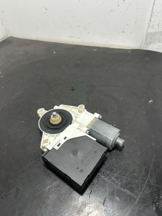 Motoras macara geam dreapta fata Audi A3 8P 2003-2010 | 8P4959802D