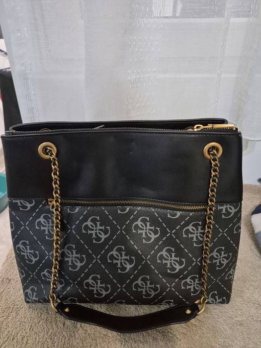 Geanta Guess originala nouă.