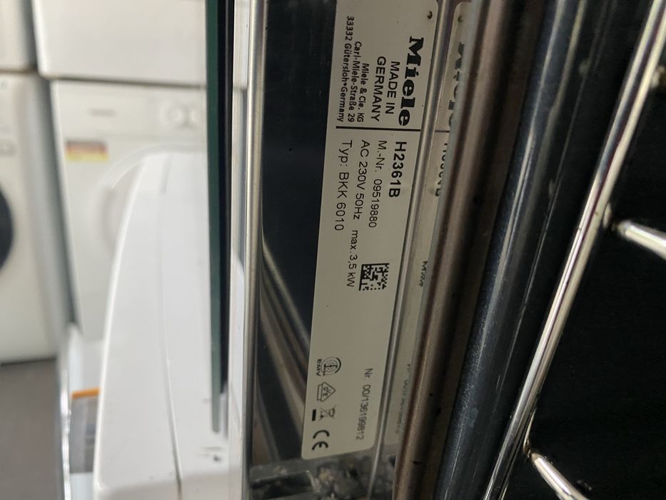 Фурна за вграждане Miele H2361B 76 литра