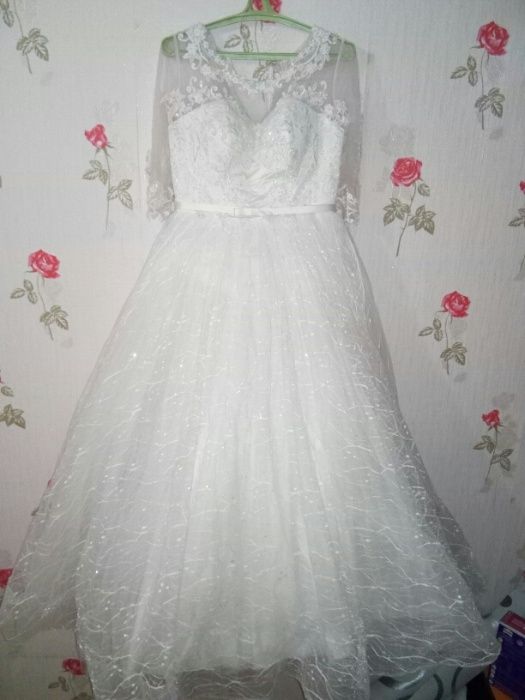 продам свадебное платье размер 50