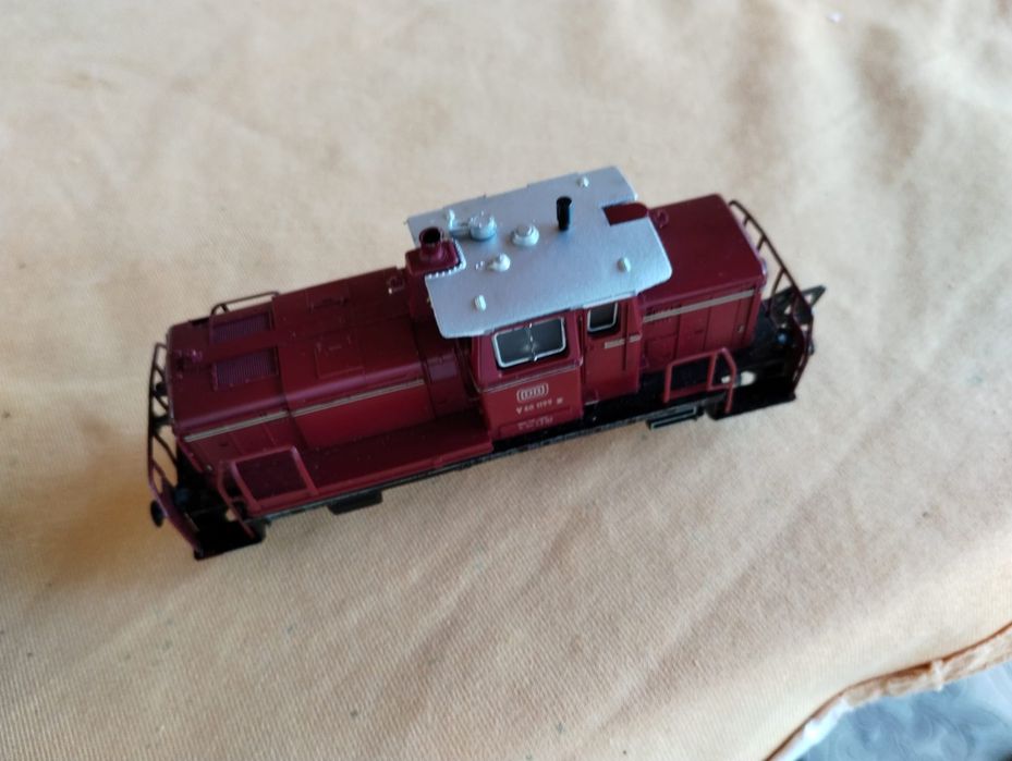 Macheta locomotive cu vagoane