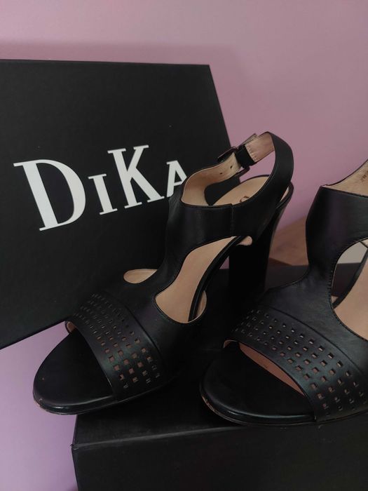 Токчета на Dika.