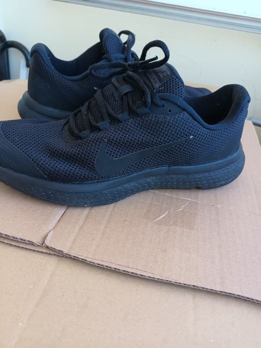 Adidași nike nr 40