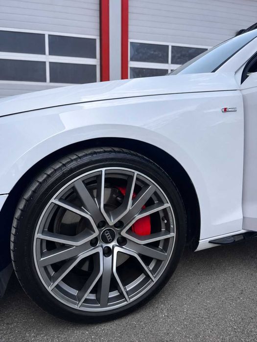 Audi A4 45TFSI S-LINE+