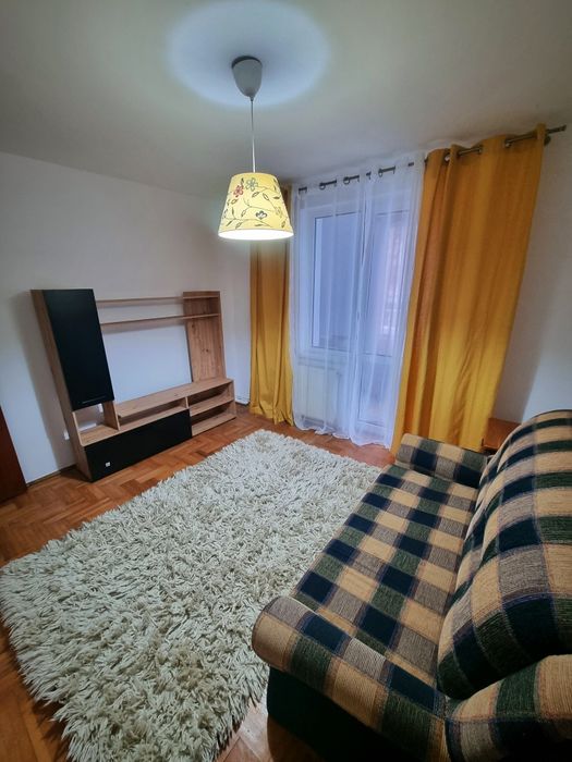 Apartament 3 camere decomandate central