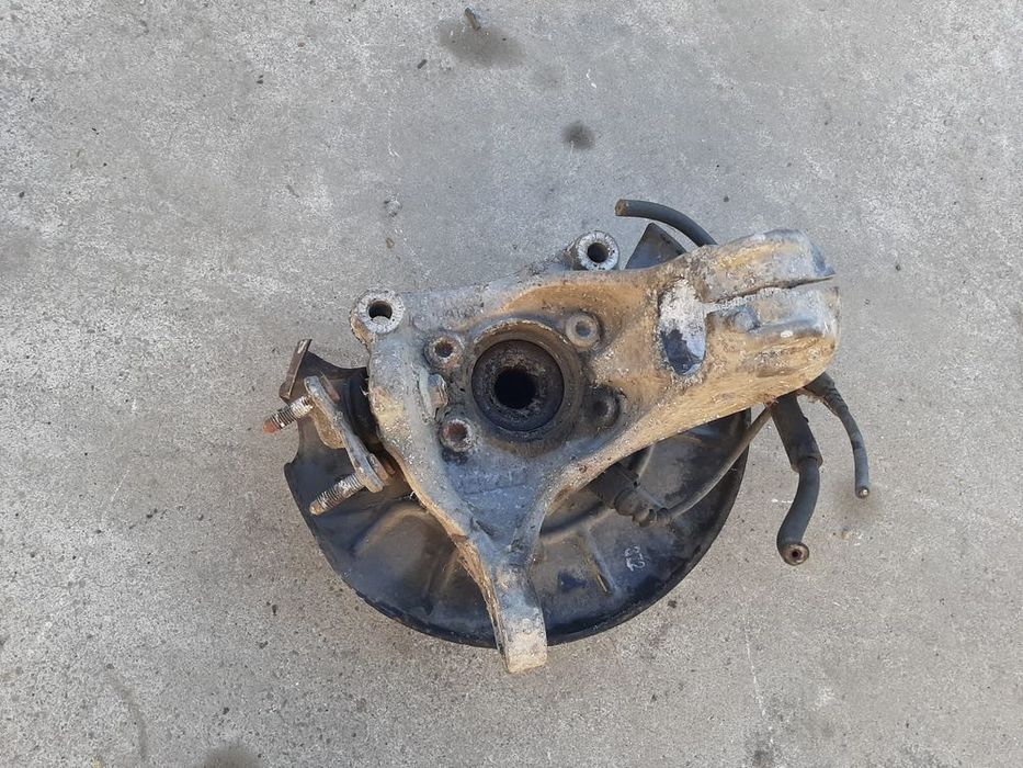 fuzeta dreapta fata 2.0 tdi vw passat b6 3c