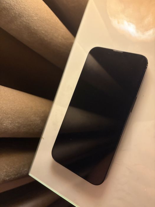Iphone 13, stare foarte buna, incarcator original inlcus