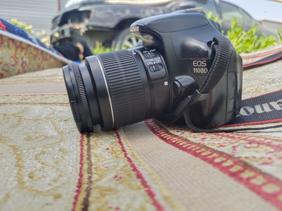 Фотоаппарат Canon EOS 1100D