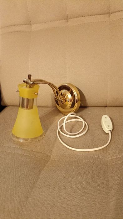 Продается настенное бра