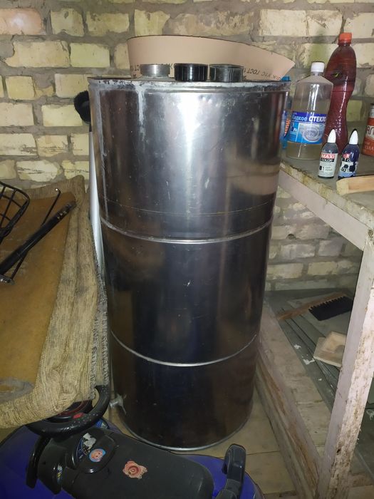 Бочка нержавка целая в отличном состоянии