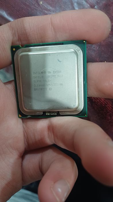 Intel Core 2 Duo E8500