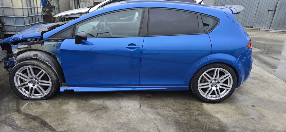 Vand sau dezmembrez seat leon fr 2.0turbo