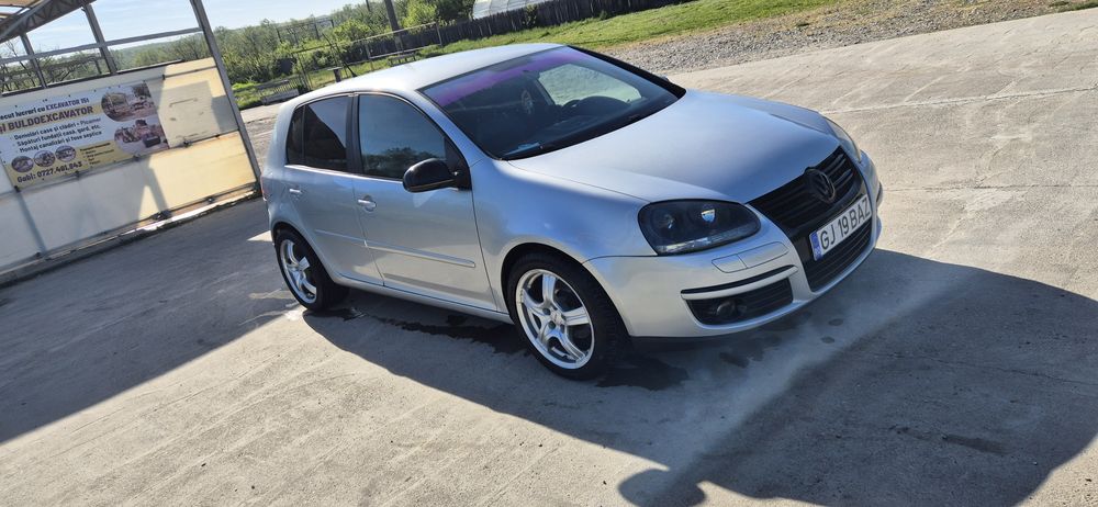 Vând Vw Golf V  1.9TDI