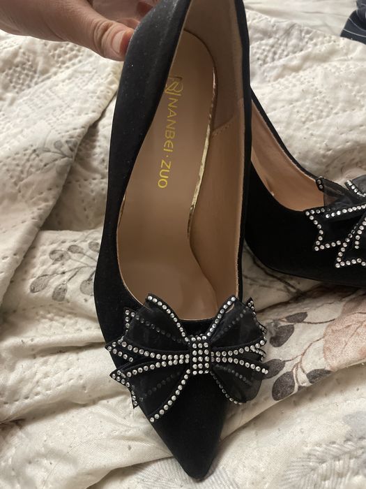 Туфли 36 размер срочно продам