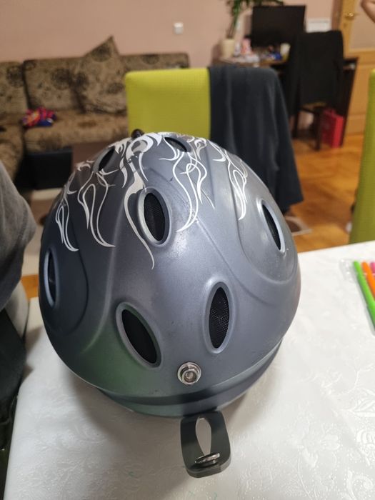 Ски каска HUDORA