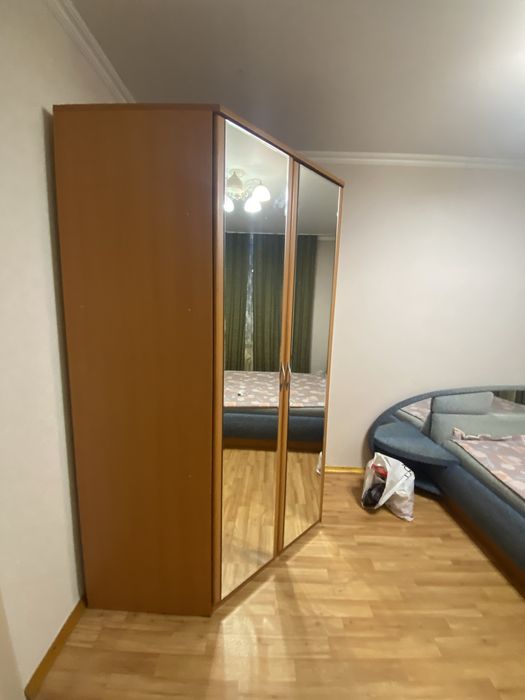 Большой вместительный шкаф