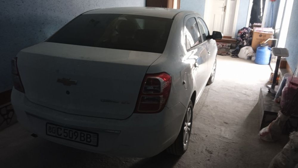 Kobalt mashinasi sotiladi narhi kelishilgan holda