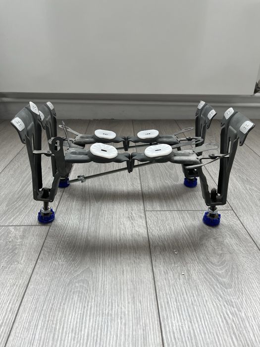 Set 4 picioare reglabile pentru cazile din otel emailat