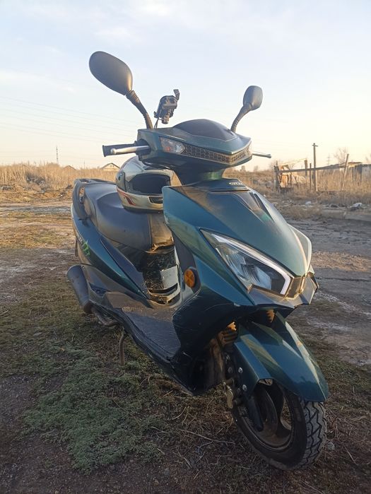 Продаю скутер 2024 г.в.