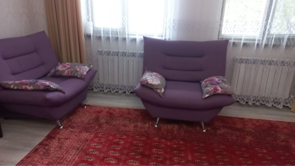 Продается диван в отличном состоянии.