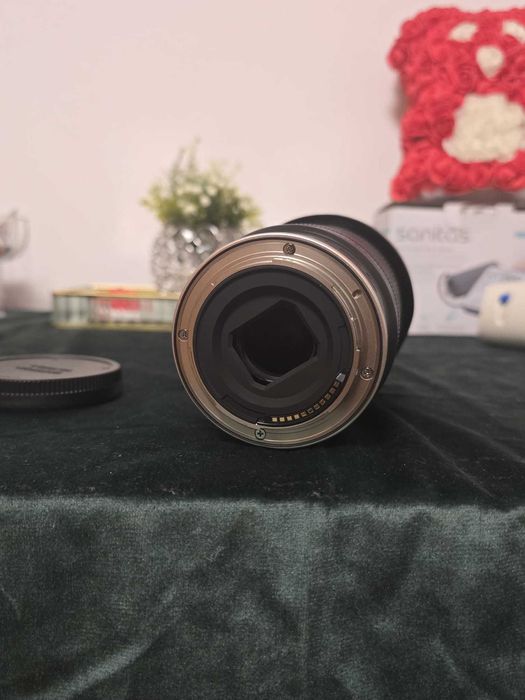 Nikon Z50II cu mai multe accesorii pentru ea