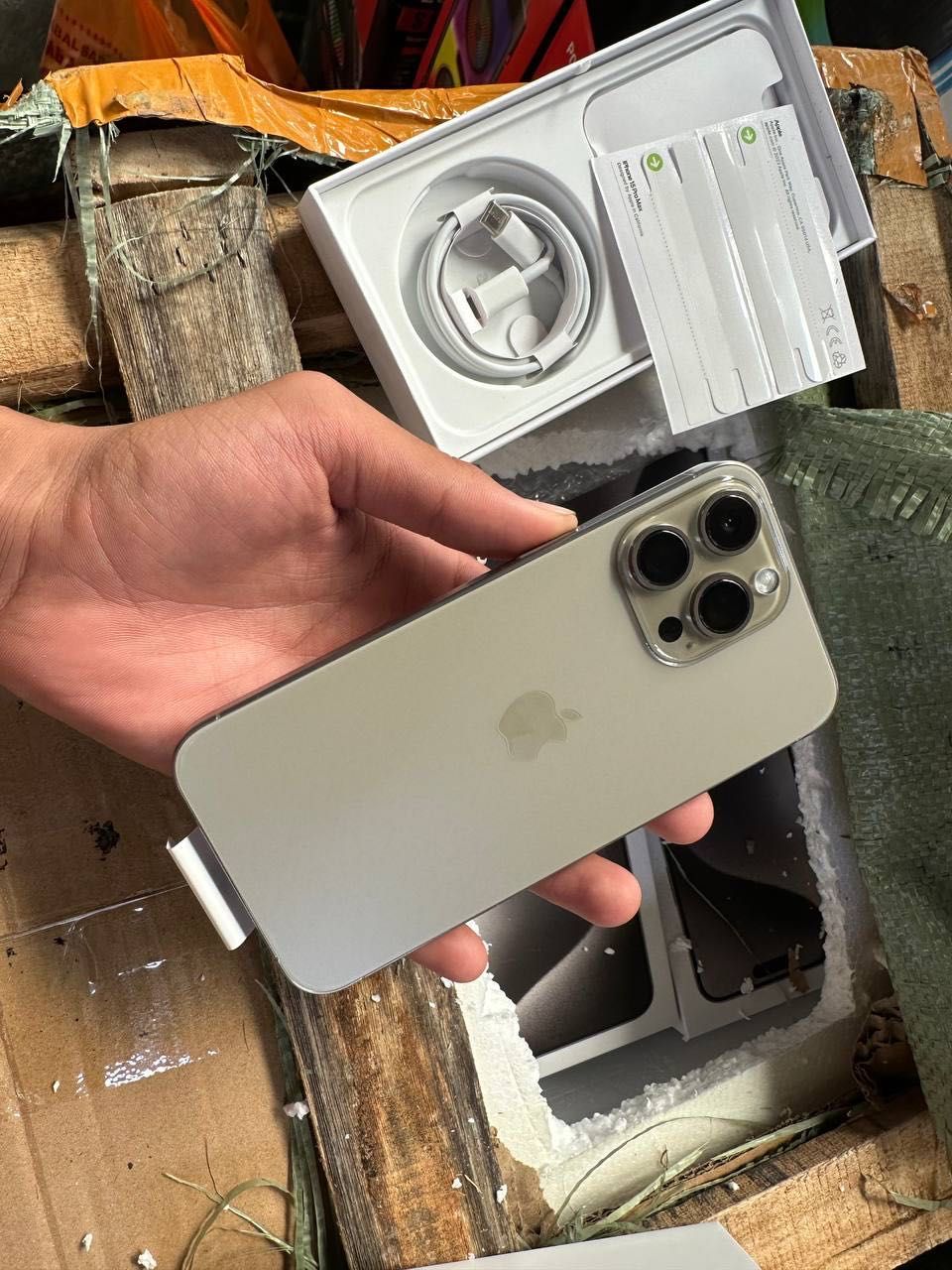 Айфон iPhone 15 pro max 1TB память: 65 000 тг. - Мобильные телефоны ...