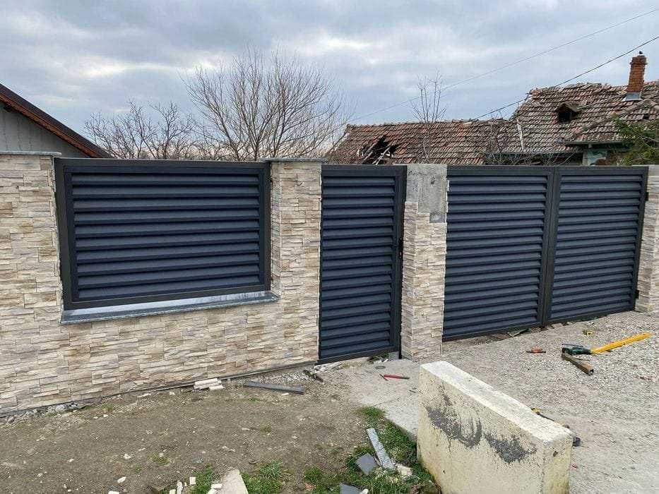 Garduri si porti din panou stil jaluzele, sipca metalica, tabla cutata, plasa bordurata, BCA sau beton si alte modele la comanda