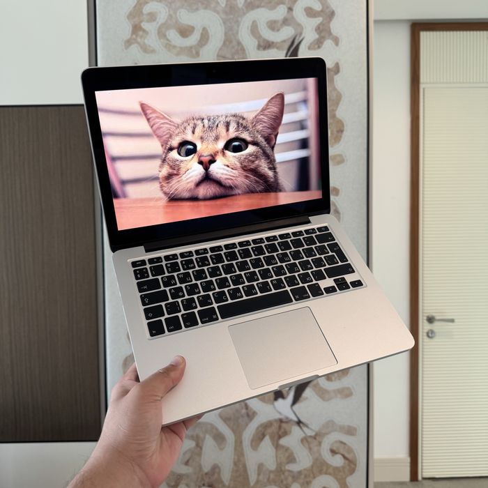 MacBook Pro 13" Retina (Late 2013) i5 / 8 / 256 ГБ идеал фулл комплект
