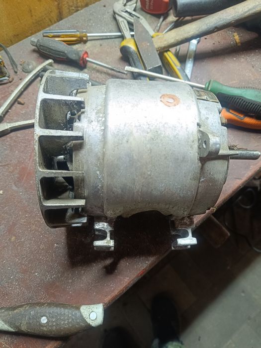 Продам двигатель на стиралку