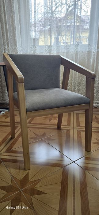 Set Dining Premium: Masă și  Scaune din Lemn Masiv de Stejar