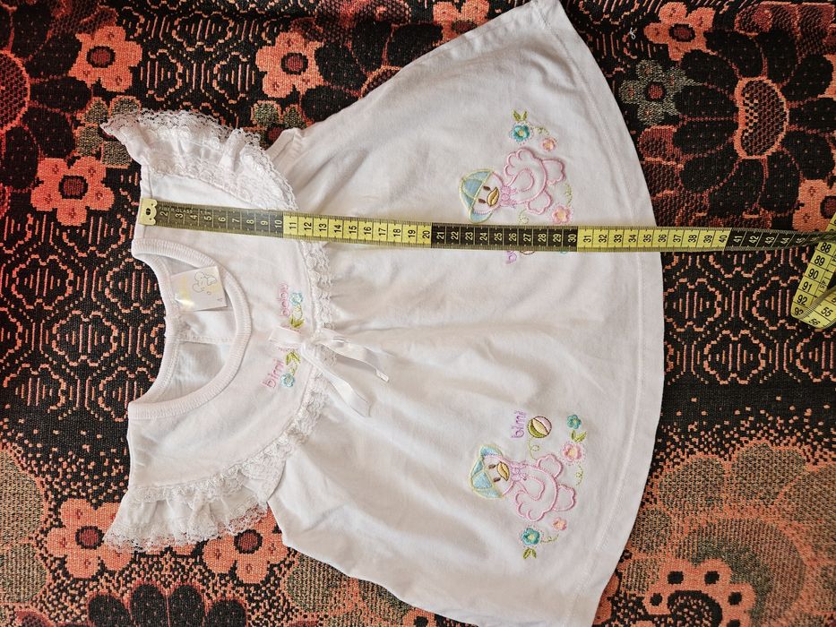 Куртка новая. Нарядные платья до года, полтора