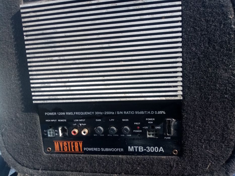 Продам Сабвуфер для авто