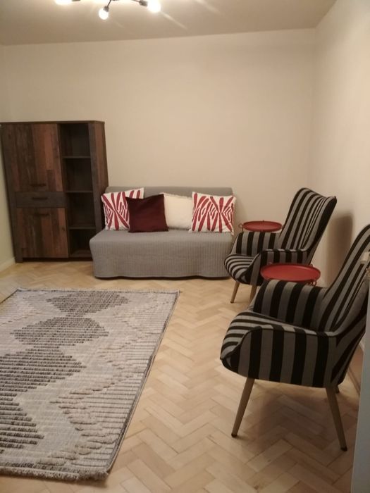 Proprietar inchiriez apartament 3 camere, Torontalului