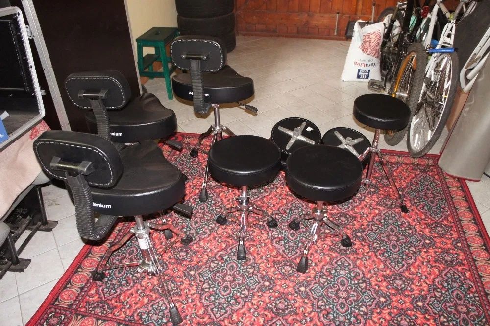 Scaune pentru tobe si aseze pentru scaune, diferite modele