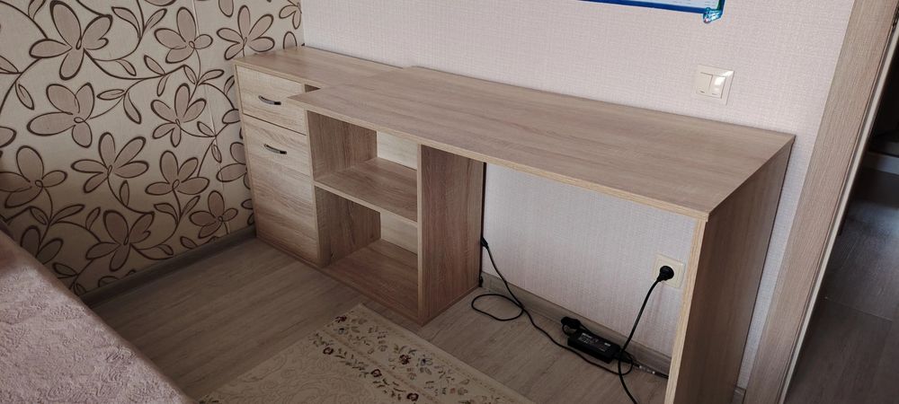 Письменный стол_