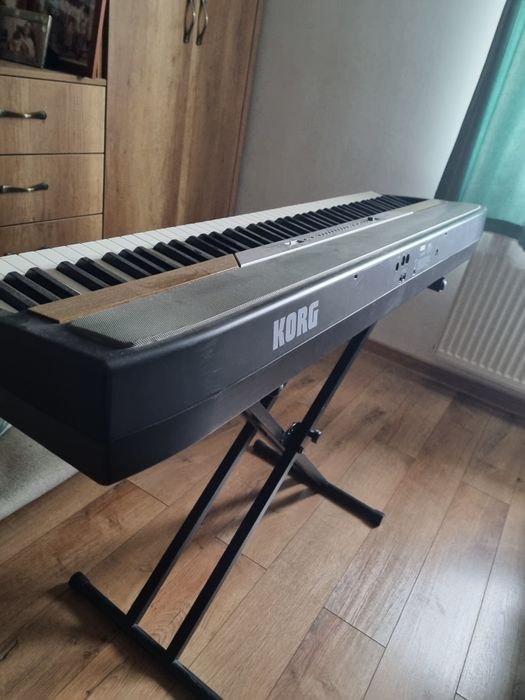 Pian Digital Korg SP250